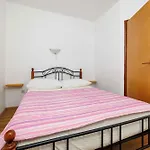 Apartamento In 39180 *