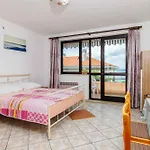 Apartamento In 39180 *
