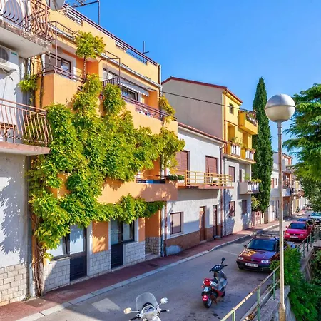 Apartamento In 39180 Crikvenica