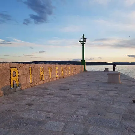 In 39180 * Crikvenica